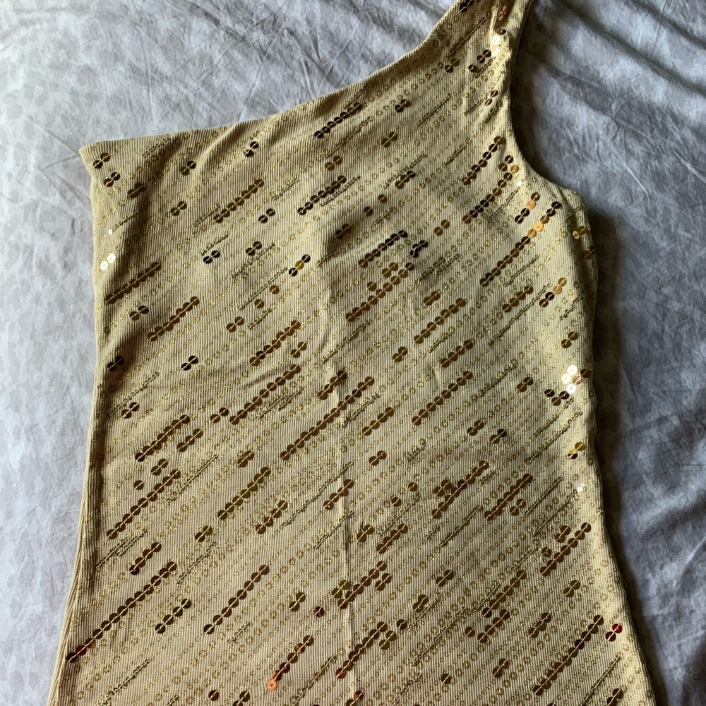 One shoulder tank with beading